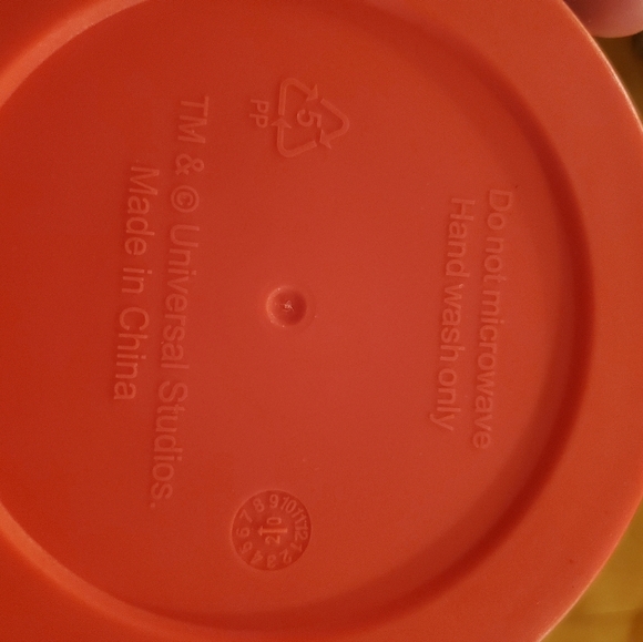 Universal Studio The Secret Life Of Pets Off The Leash Popcorn Bucket - Picture 7 of 8